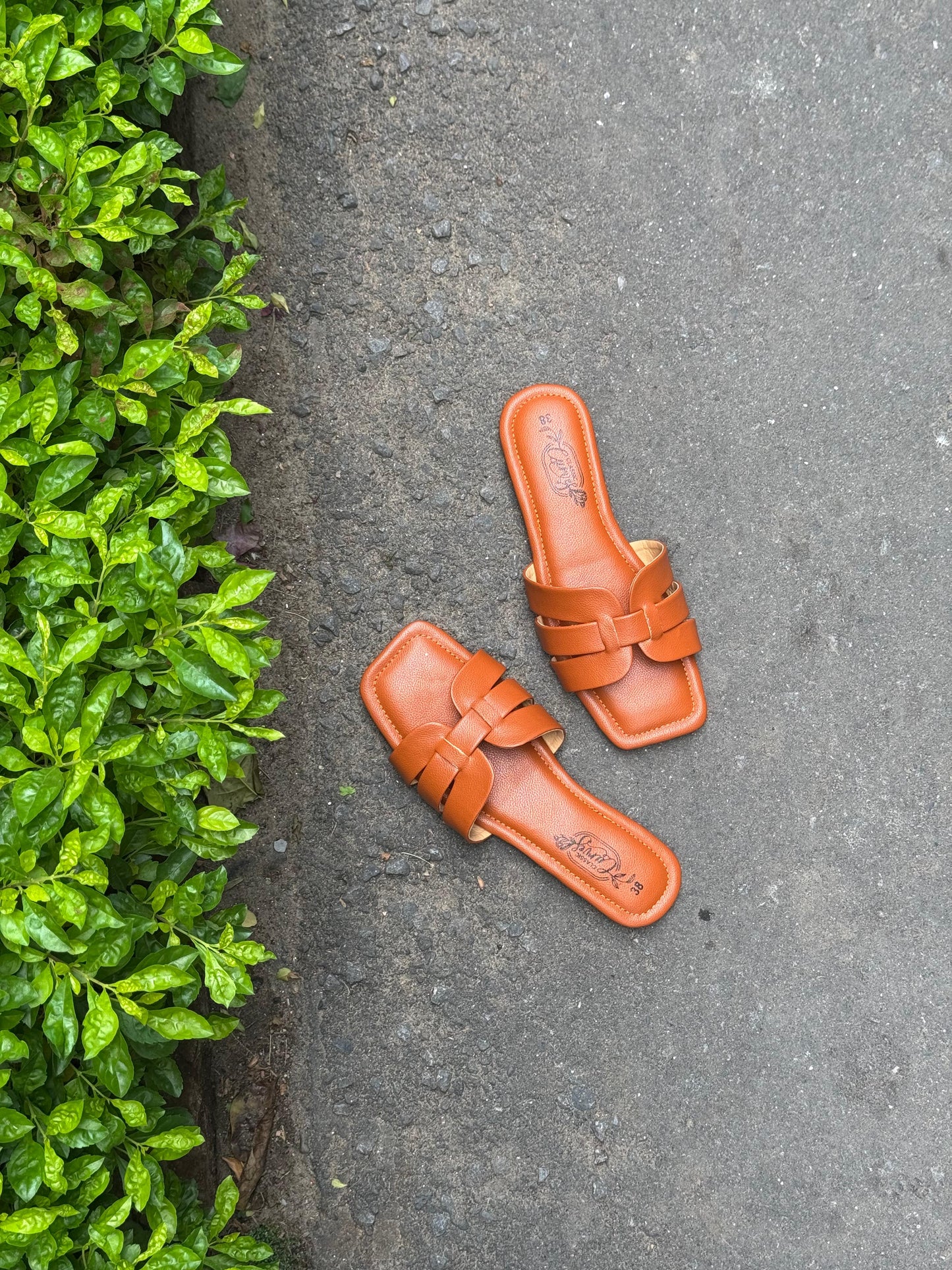 Zara- Flats