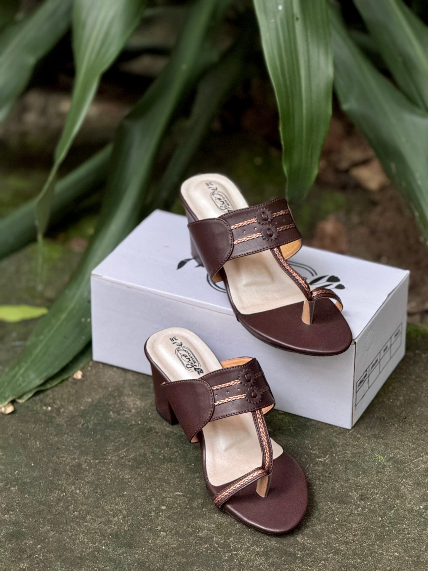 Kolapuri Block Heels - Brown