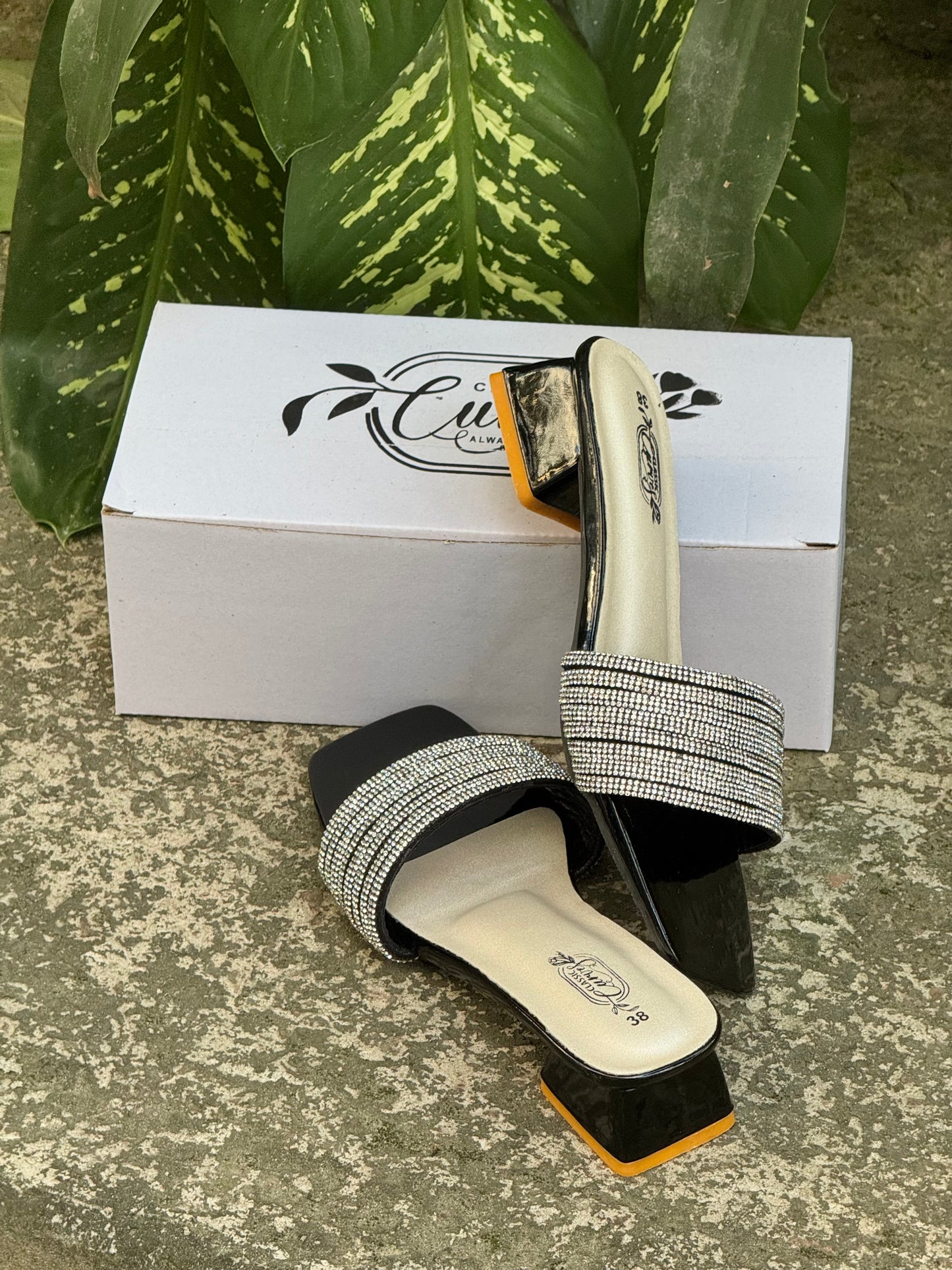 Aura 2 inch heels - Black