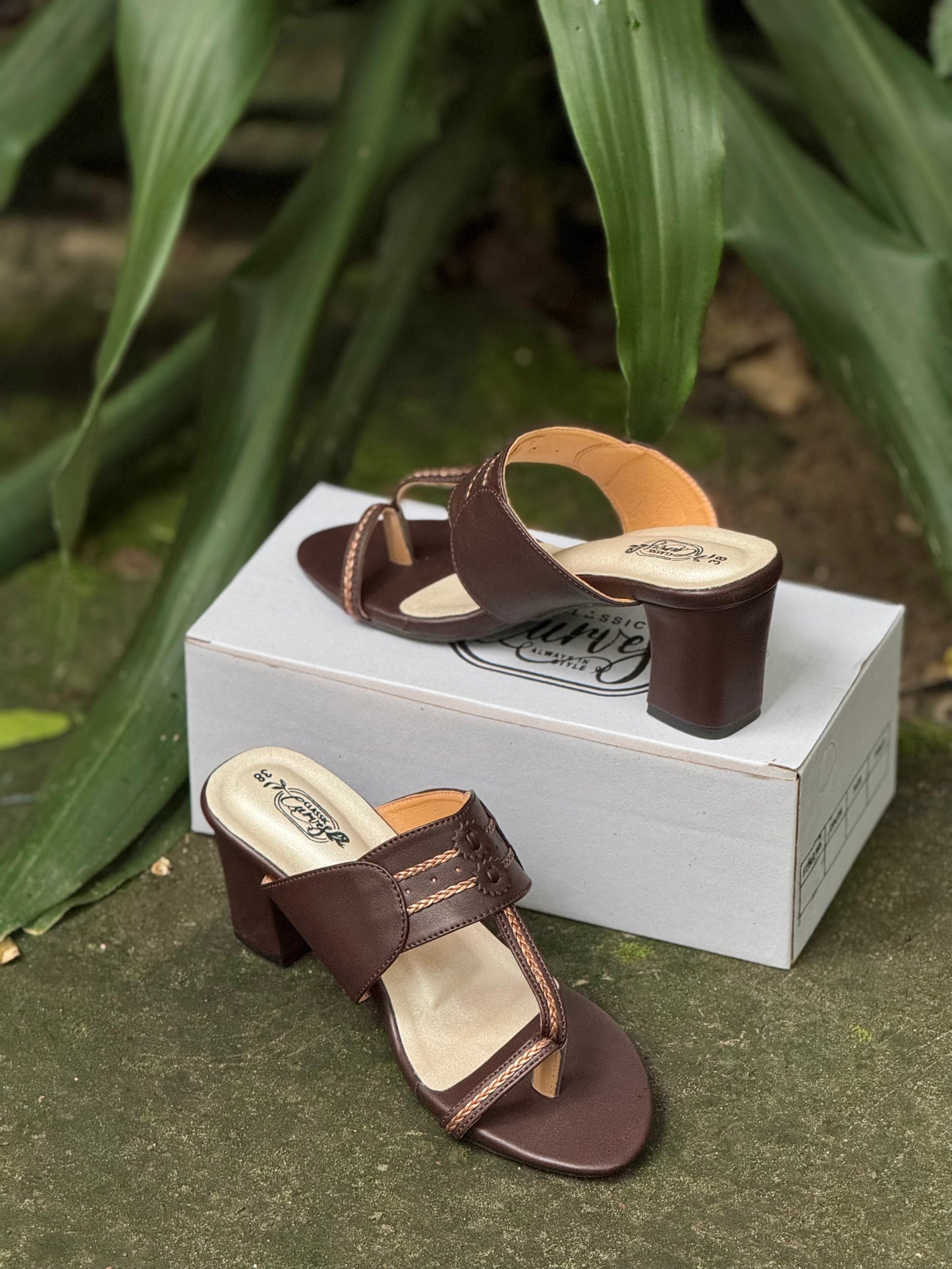 Kolapuri Block Heels - Brown