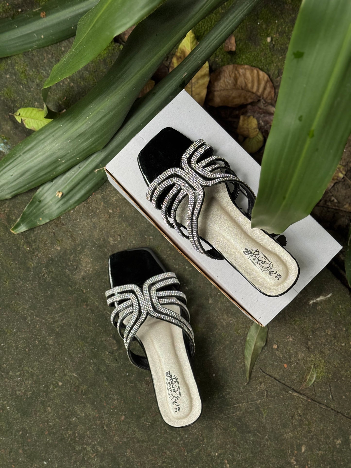 Zaisha Glass Black Heels