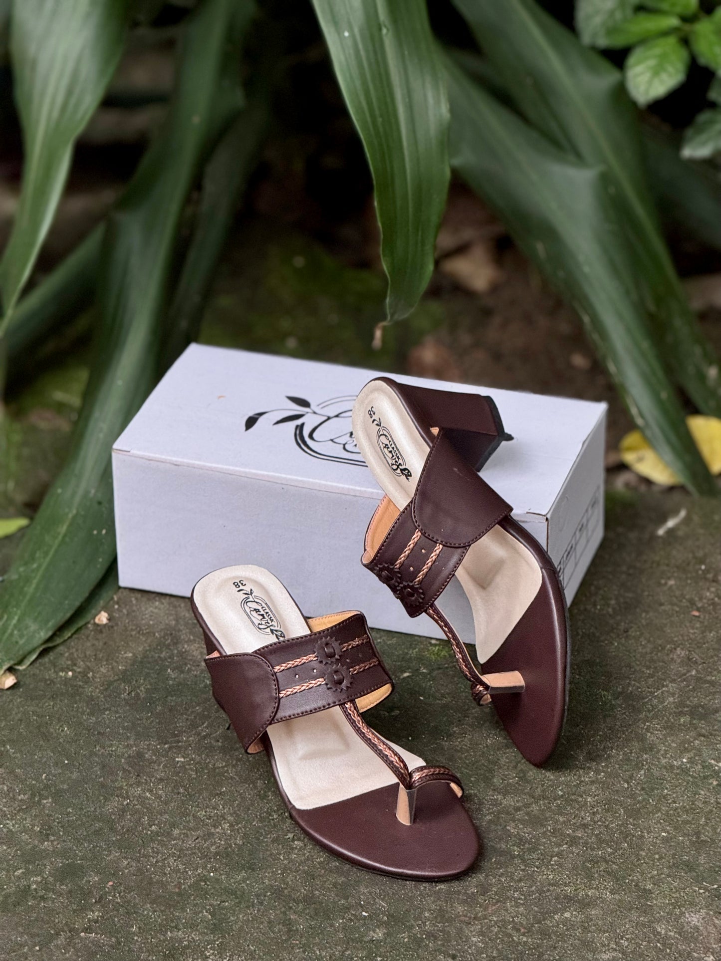 Kolapuri Block Heels - Brown