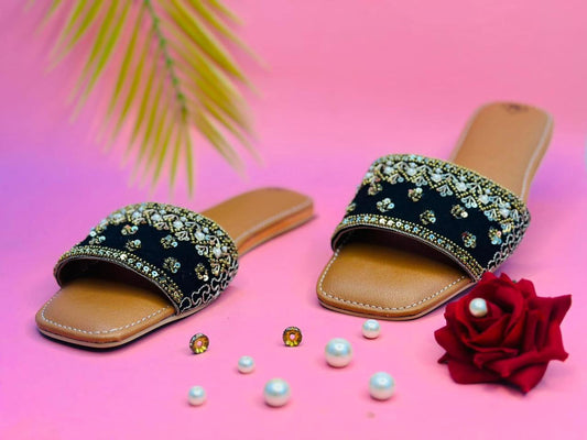 Zari Stroll Flats - Black